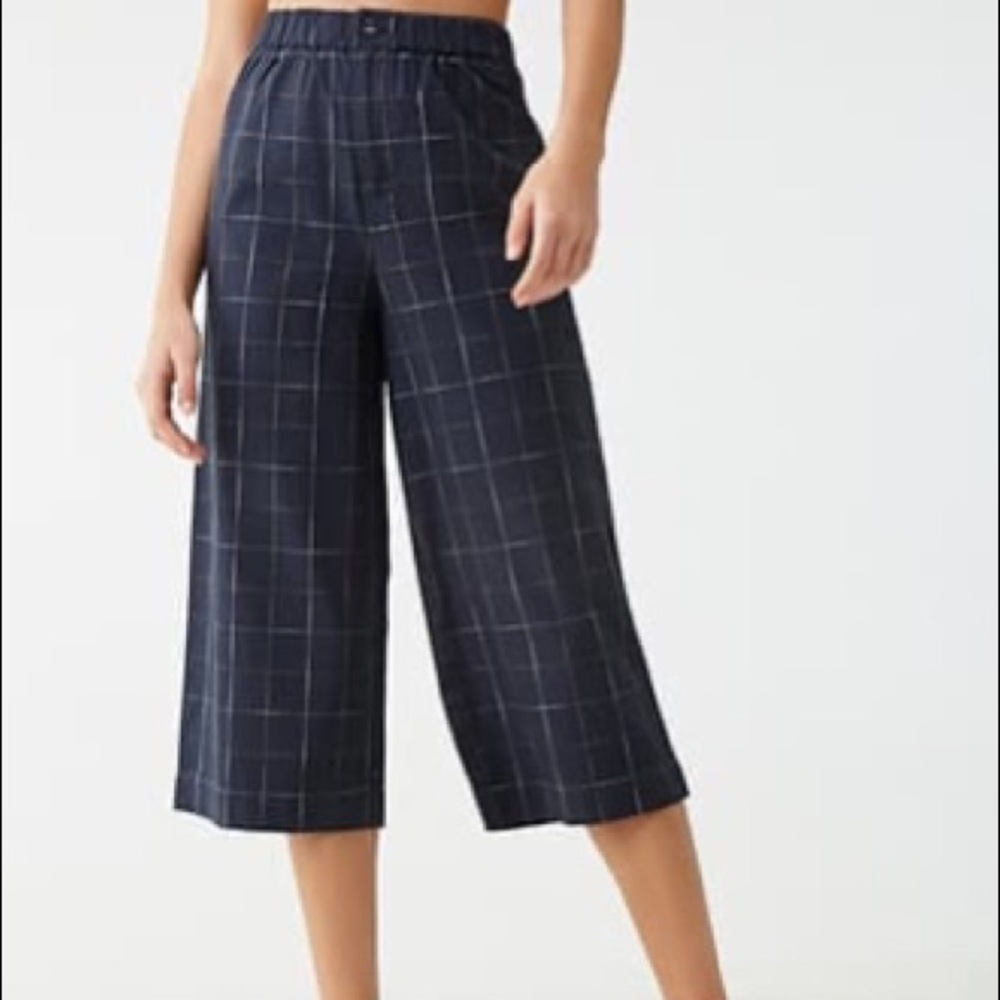 Navy grid cropped pants